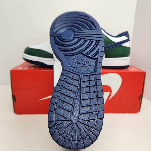 Nike Dunk Low Fir/Midnight Navy Size 10 Men - Picture 3 of 8